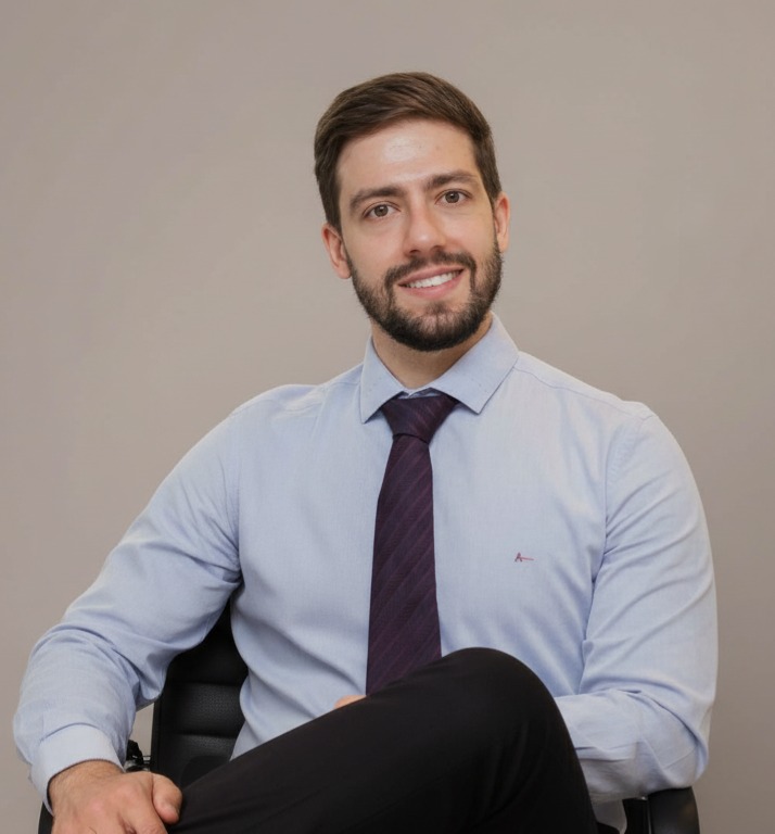 Dr. Eduardo Ferreira Lima - Oftalmologista